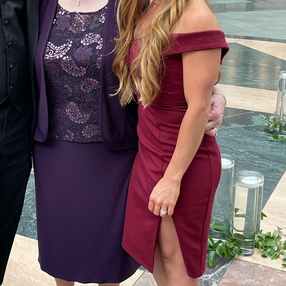 Red off the shoulder short dress